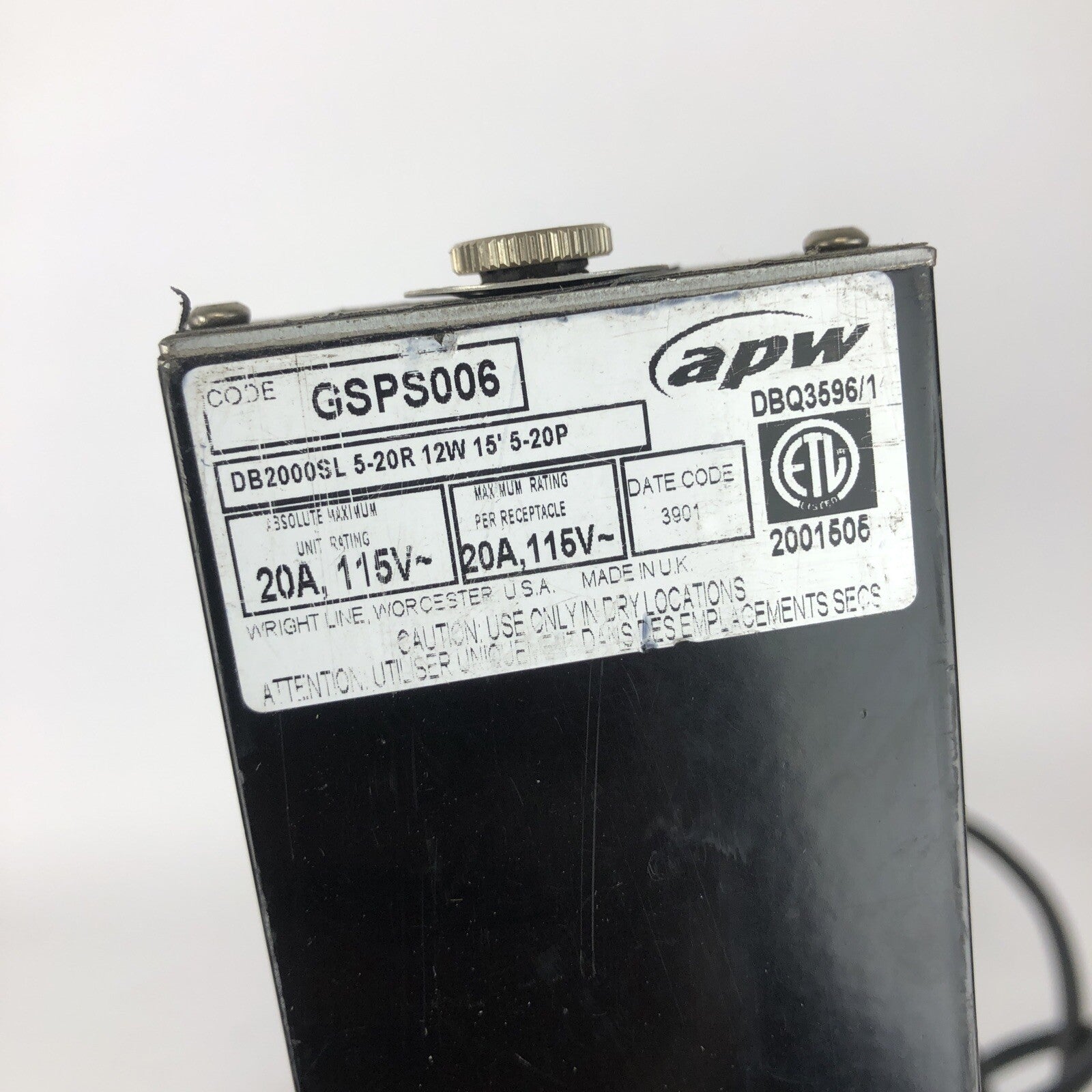 APW Power Distribution Unit 12 Grounded Outlets GSPS006 Power Bar Free Shipping