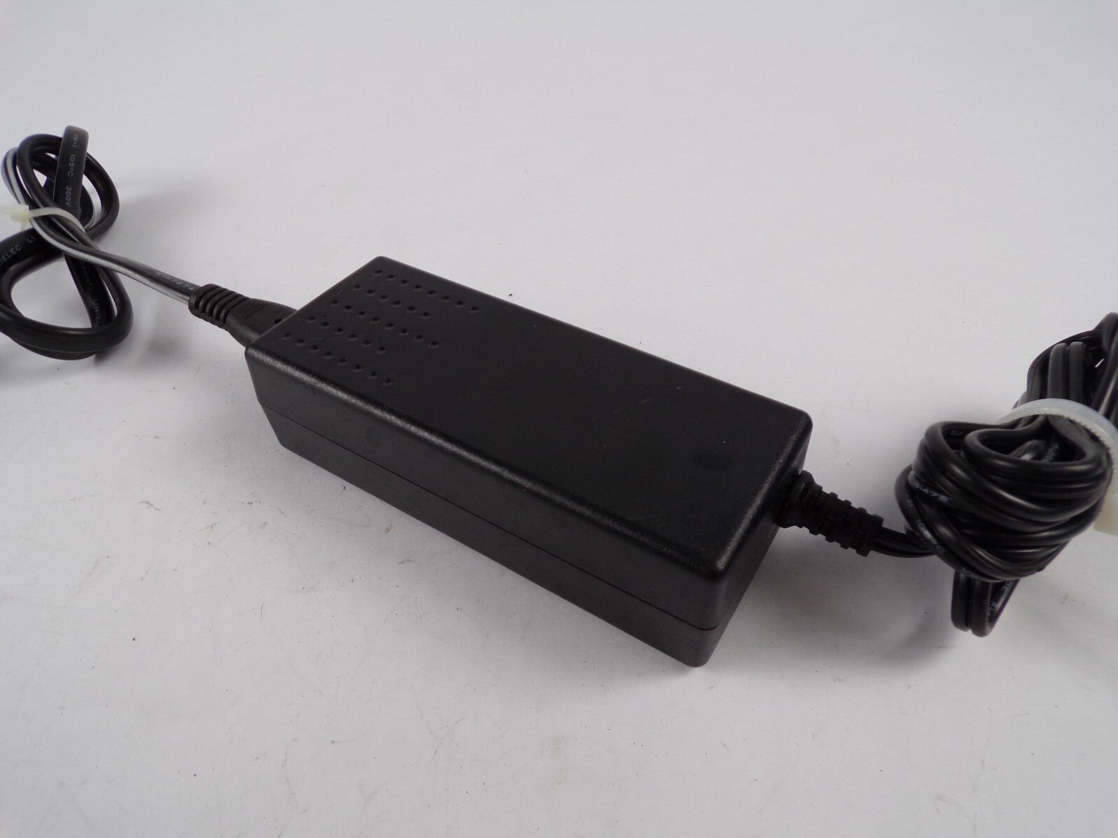 Genuine LEI Leader NU30-4120250-13 Output 12 V 2.5 A Power Supply Adapter A00