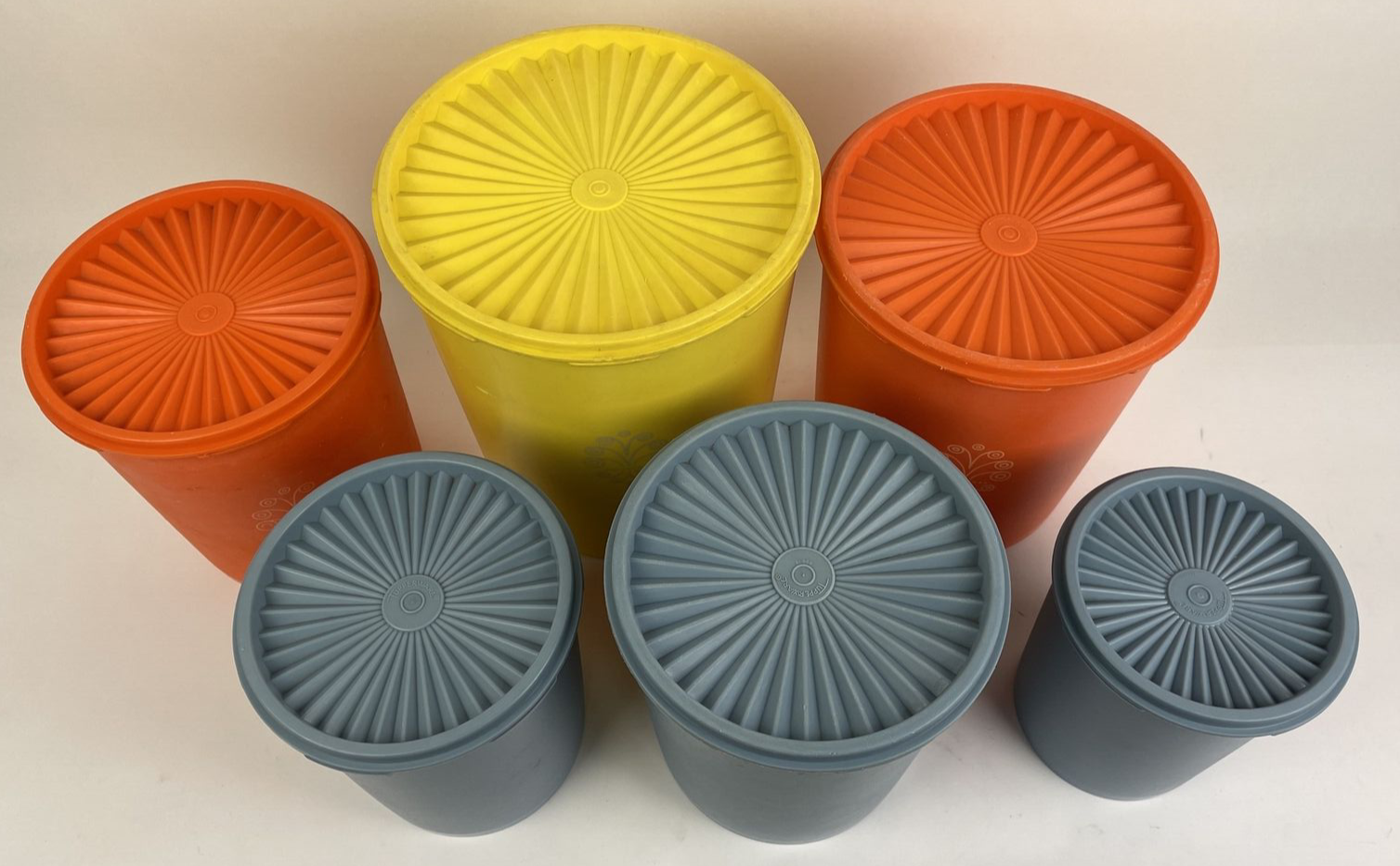 Vintage TUPPERWARE Modular Mates Lot Of 6 Round Storage Containers w Lids