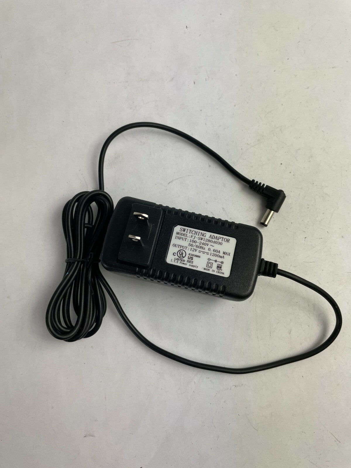 Genuine Ac Adapter FJ-SW1280D03 Output 12 V 1200mA Power Supply Adapter A77
