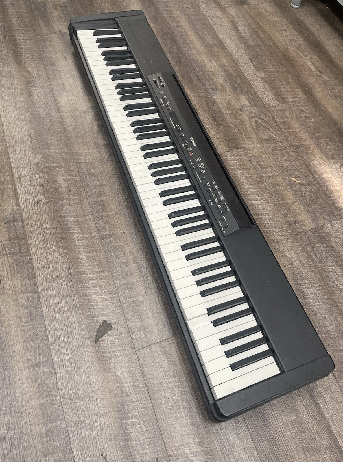 YAMAHA P-80 Electronic Piano Keyboard 88 key Black UNTESTED