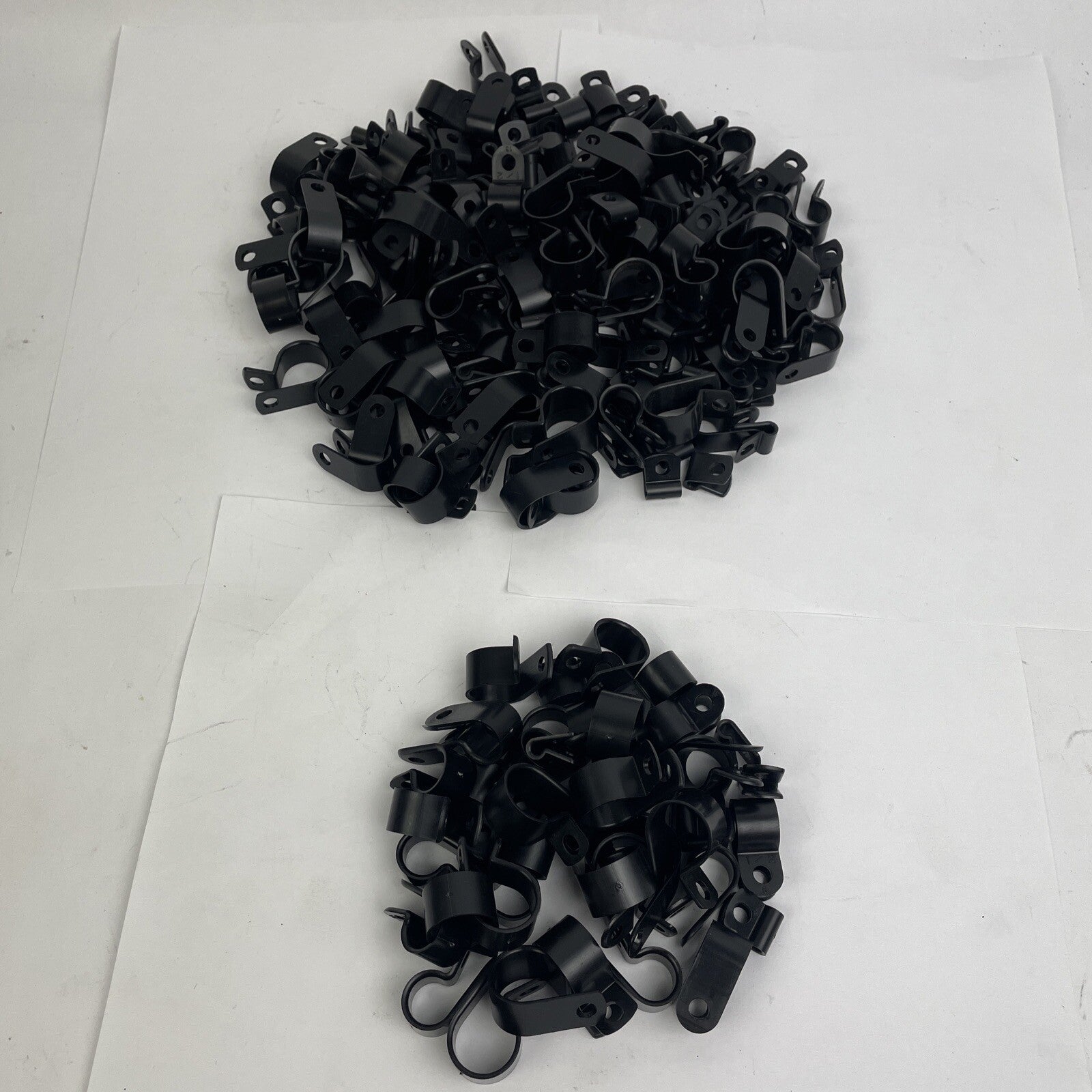 Huge lot Assorted R-Type Cable Clamp Nylon Black Hose Wire Ring Loop Electrical