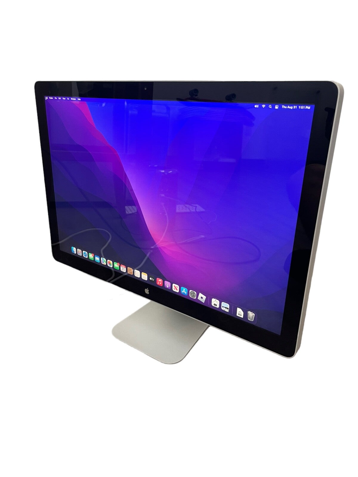 Apple LED Cinema Display A1267 24" Widescreen Monitor excellent condition