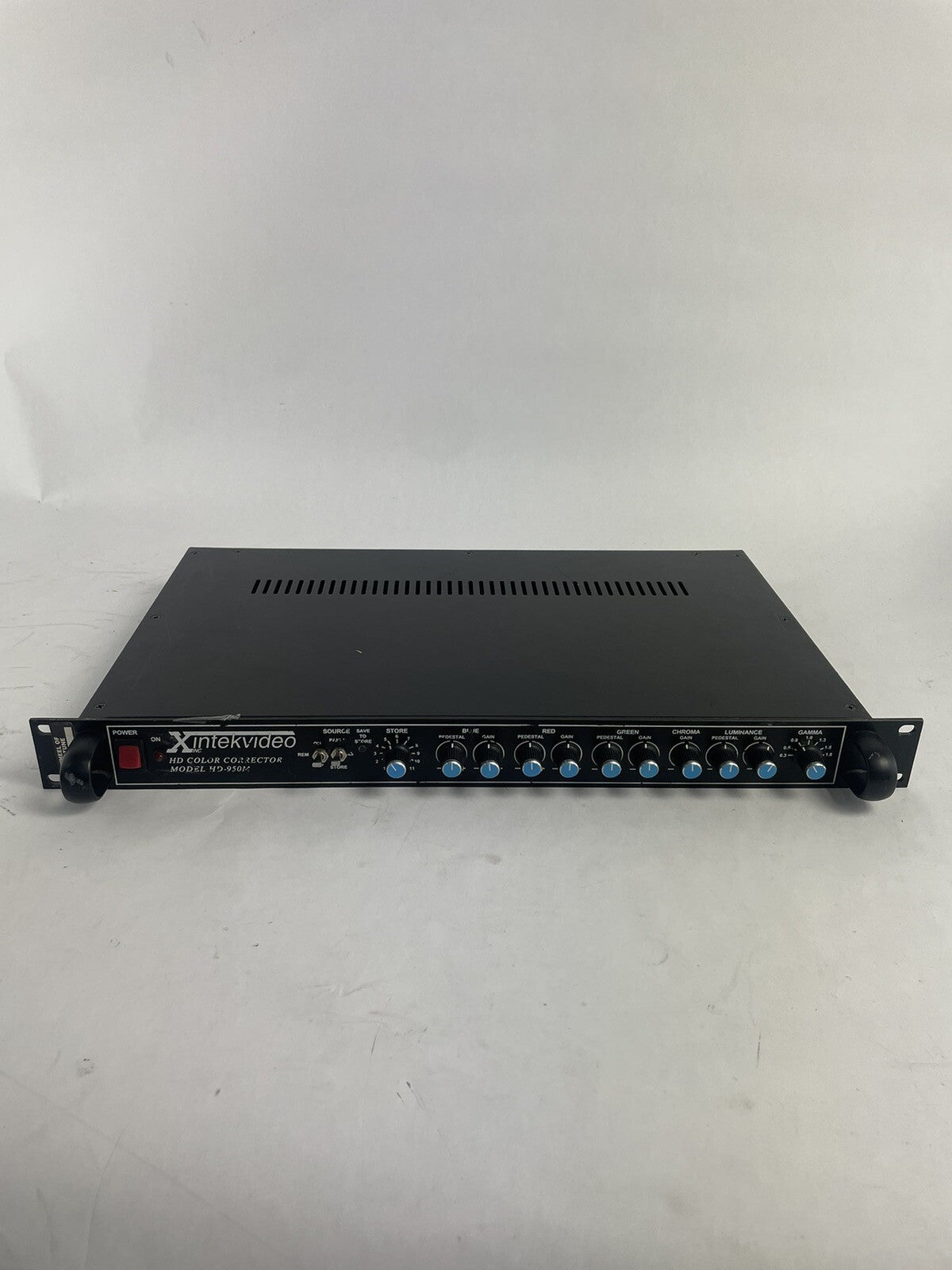 Xintekvideo HD-950M HD Color Corrector With 12 Memory Presets and Luminance Gain