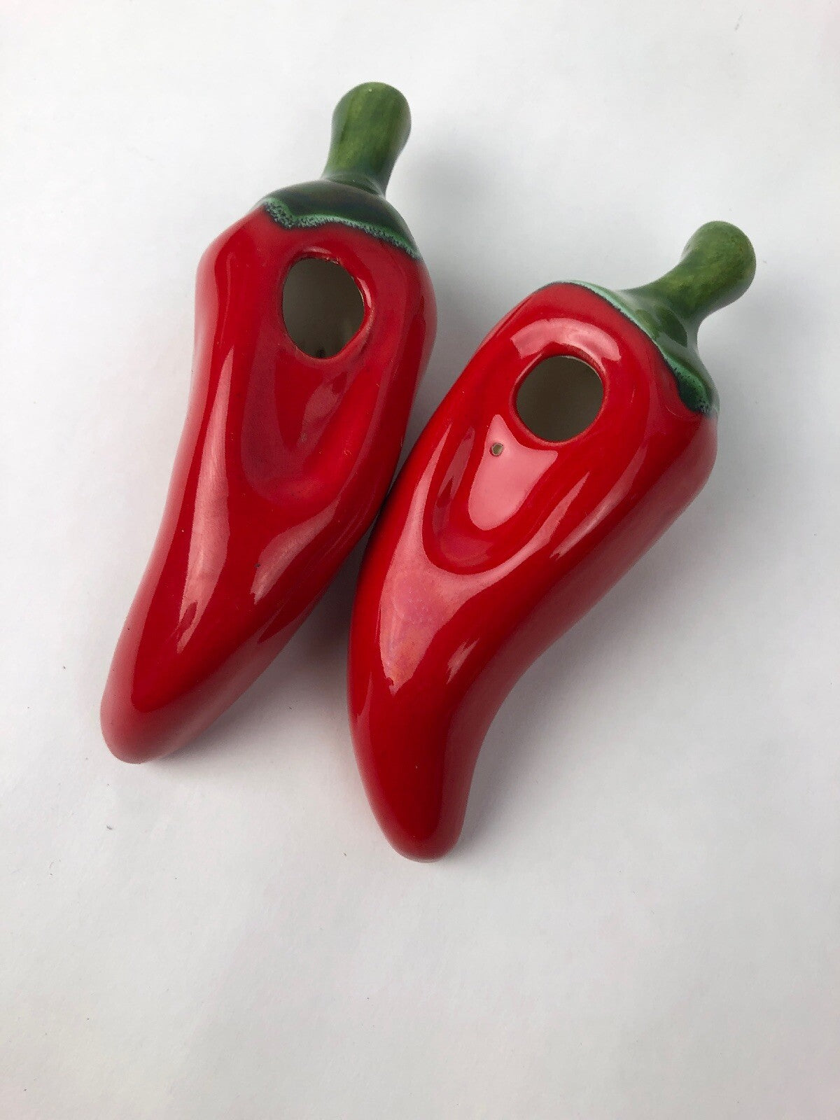 Rare Vintage Red Hot Chili Pepper Salt and Pepper Shakers spicy * FSTSHP