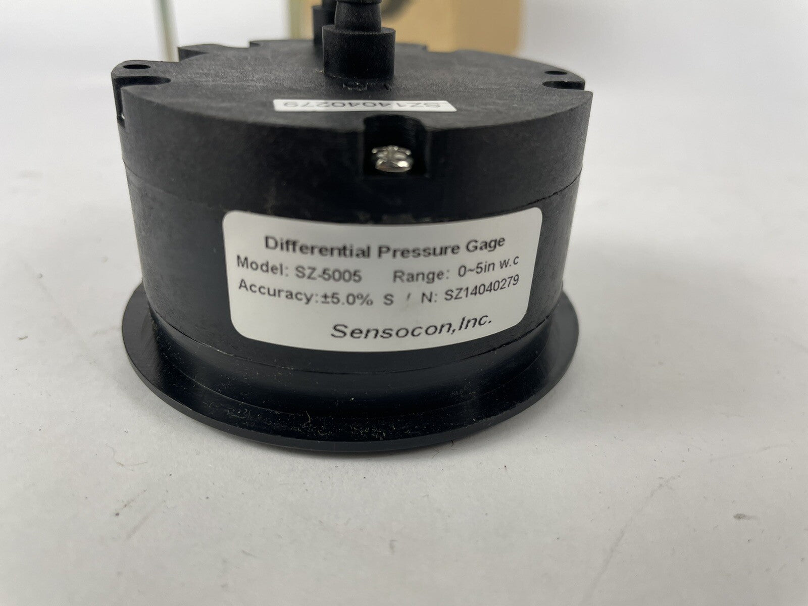 Sensocon USA Miniature Low Cost Differential Pressure Gauge Sz-5005 30 PSI