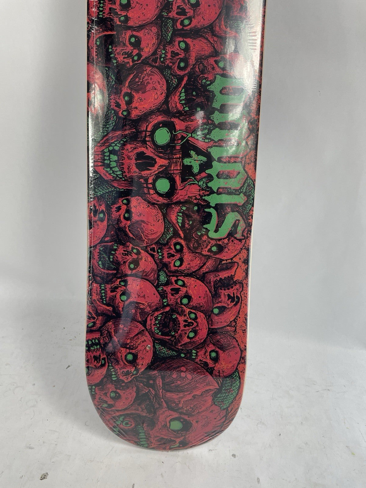 Amais skateboards deck 8” RARE quality Skeleton Skulls 6 Six feet under