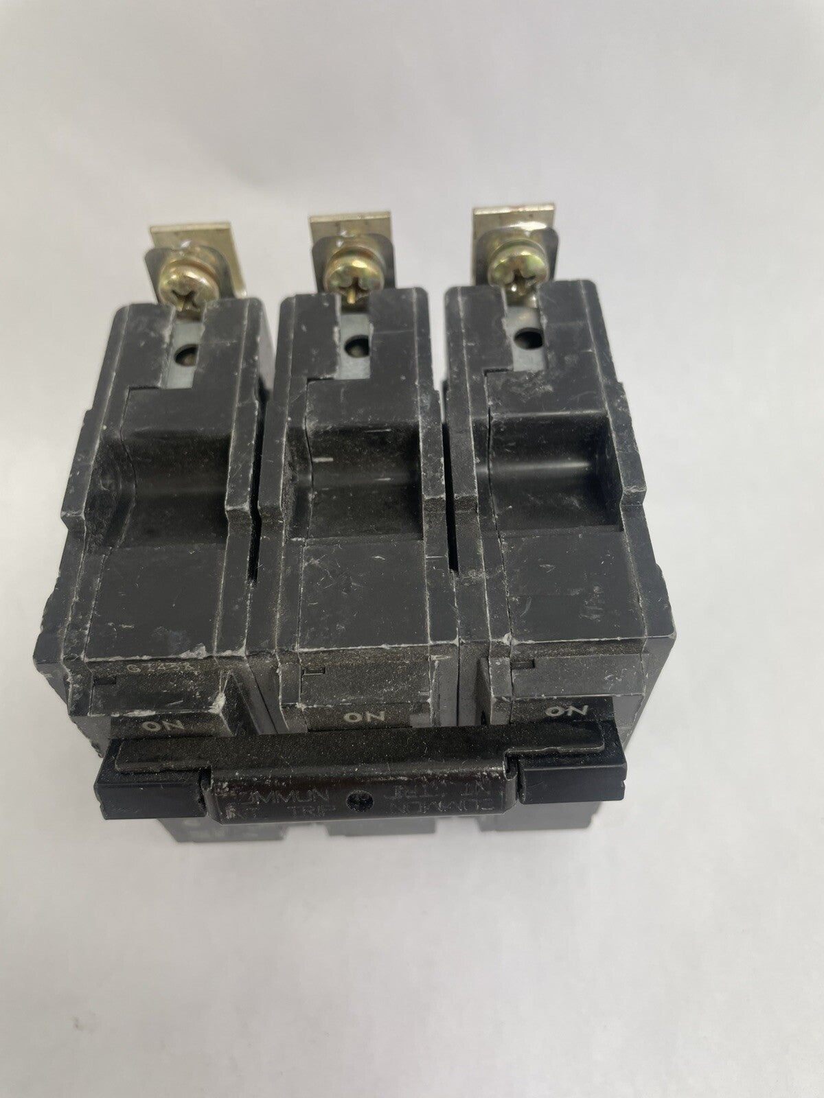 GE Type RV-2937 THQB circuit breaker 3 pole 20 amp 240v