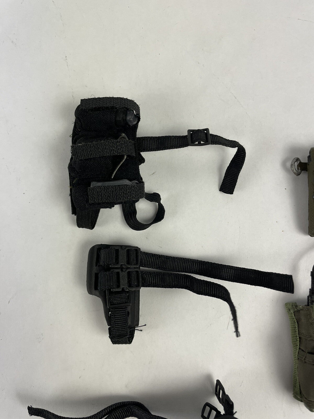 LOT OF 16 VTG 90s GI Joe gun knife holster canteen For 1/6 Scale 12" Figures