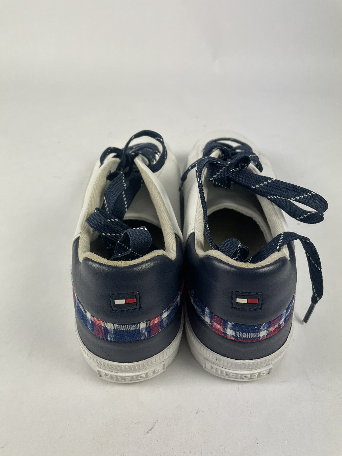 Tommy Hilfiger Sneakers Sz 9.5 TWLADDIN White Faux Leather Shoes Lace Up