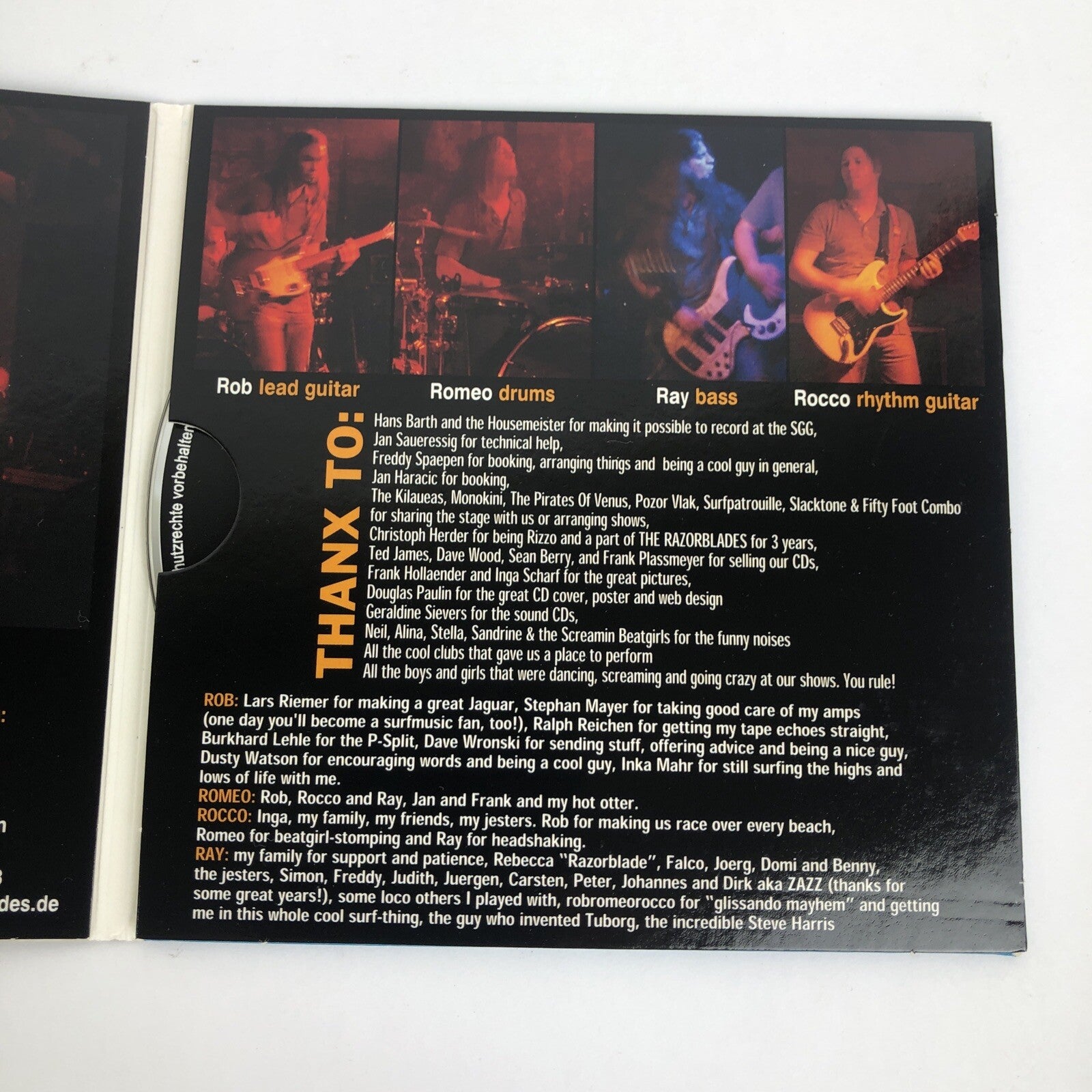 THE RAZORBLADES - The Dark Side Of The Beach ( CD ) Mint Disc Guaranteed #9