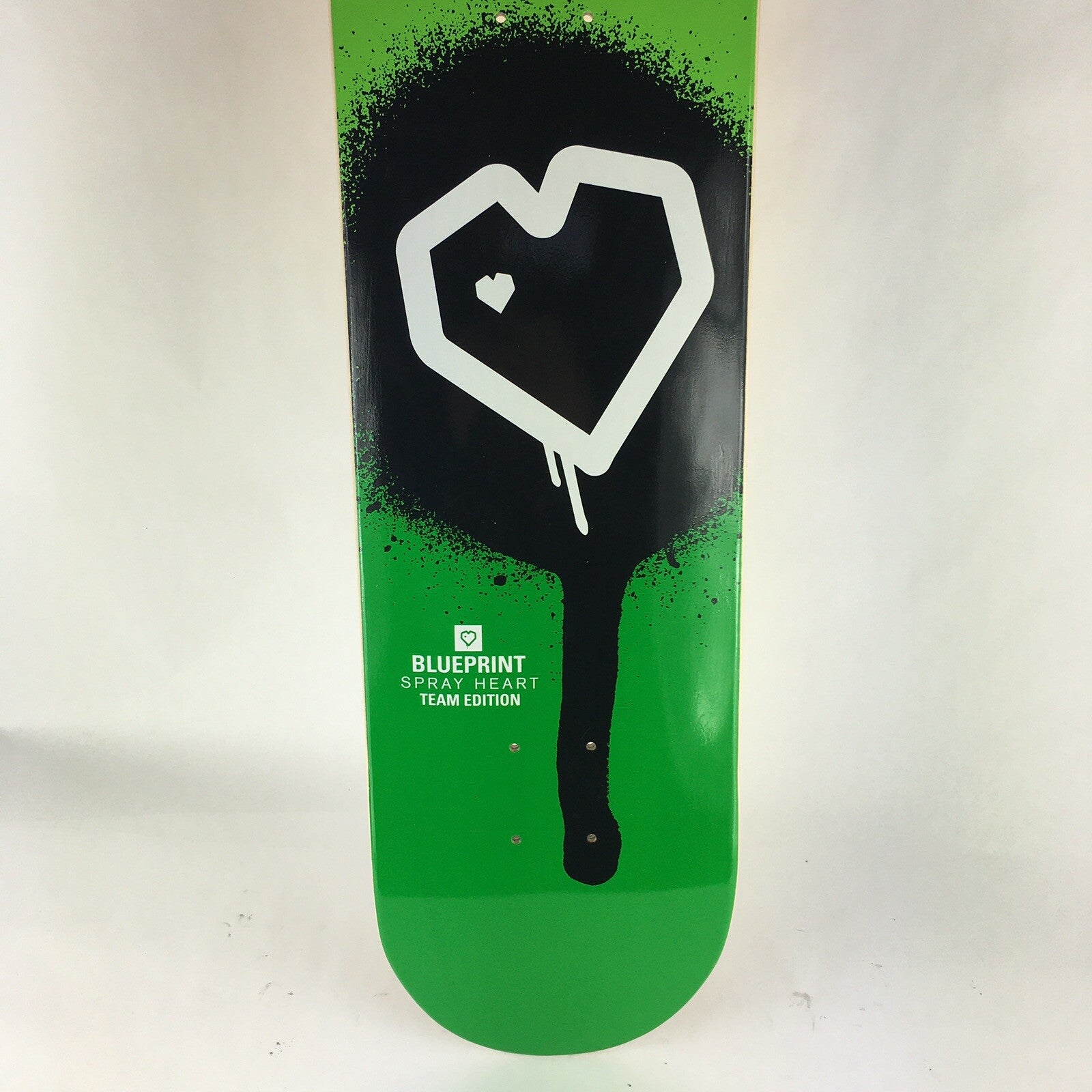 BLUEPRINT skateboards deck 8" RARE quality Spray Heart Green