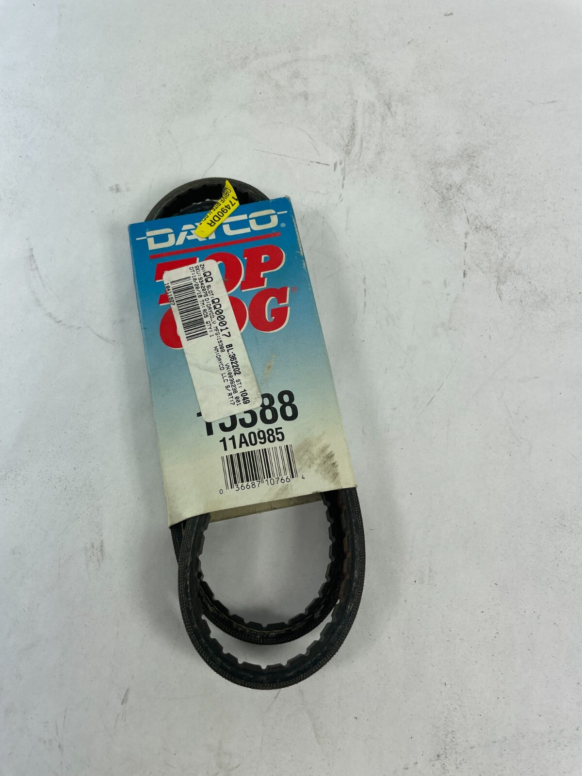 OEM Dayco Top Cog 15388 11A0985 Premium Utility V-belt