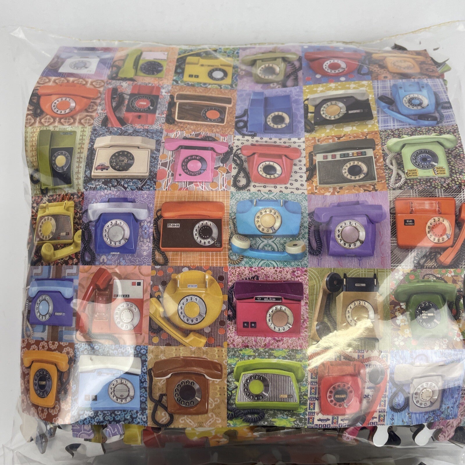 New York In Color + Eastern Bloc Telephones 500 Piece Jigsaw Puzzle Lot -Galison