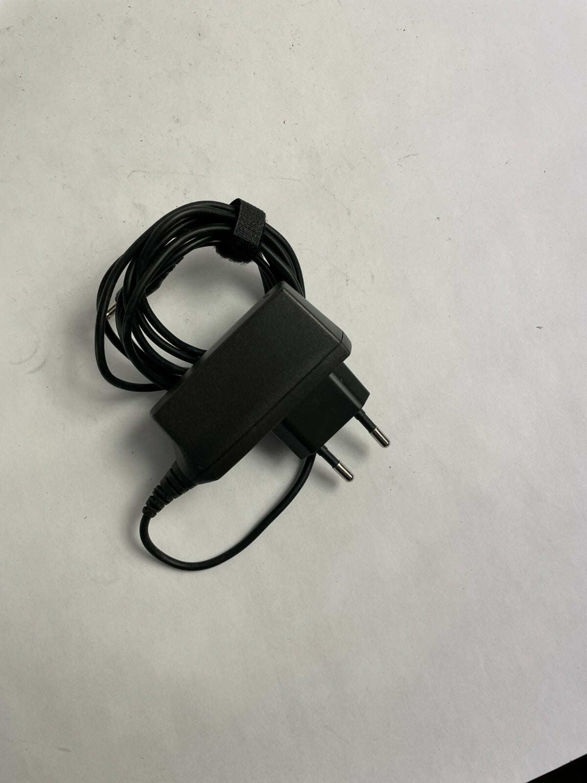 Genuine Nokia ACP-12E AC Adapter Output 5.7 V 800mA Power Supply Adapter A62