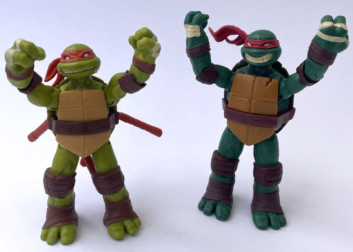2 x Teenage Mutant Ninja Turtles Michelangelo & Raphael Viacom Figurines 4.5"