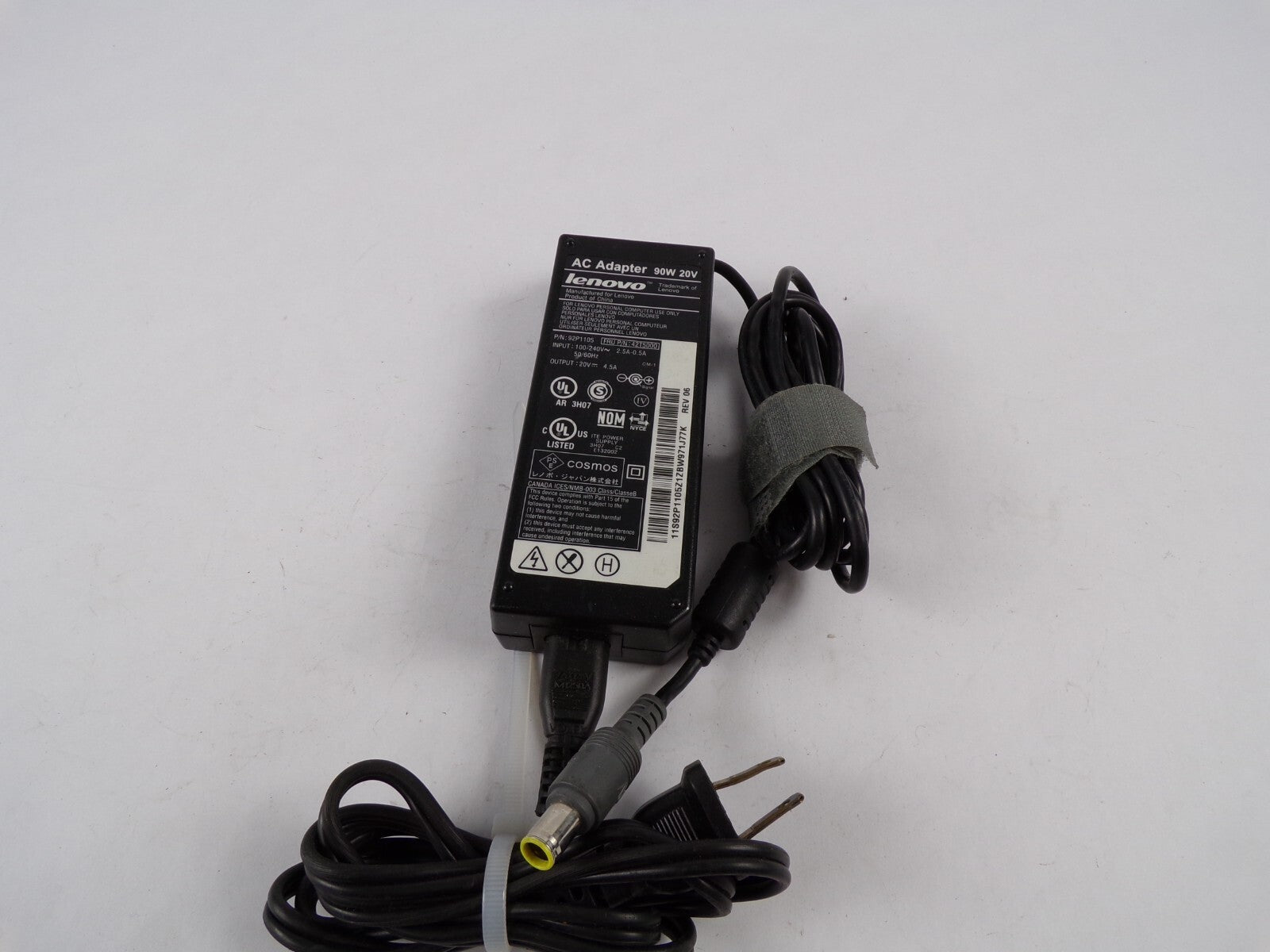 Genuine Lenovo AC Adapter 92P1105 Output 20 V 4.5 A Power Supply Adapter A00