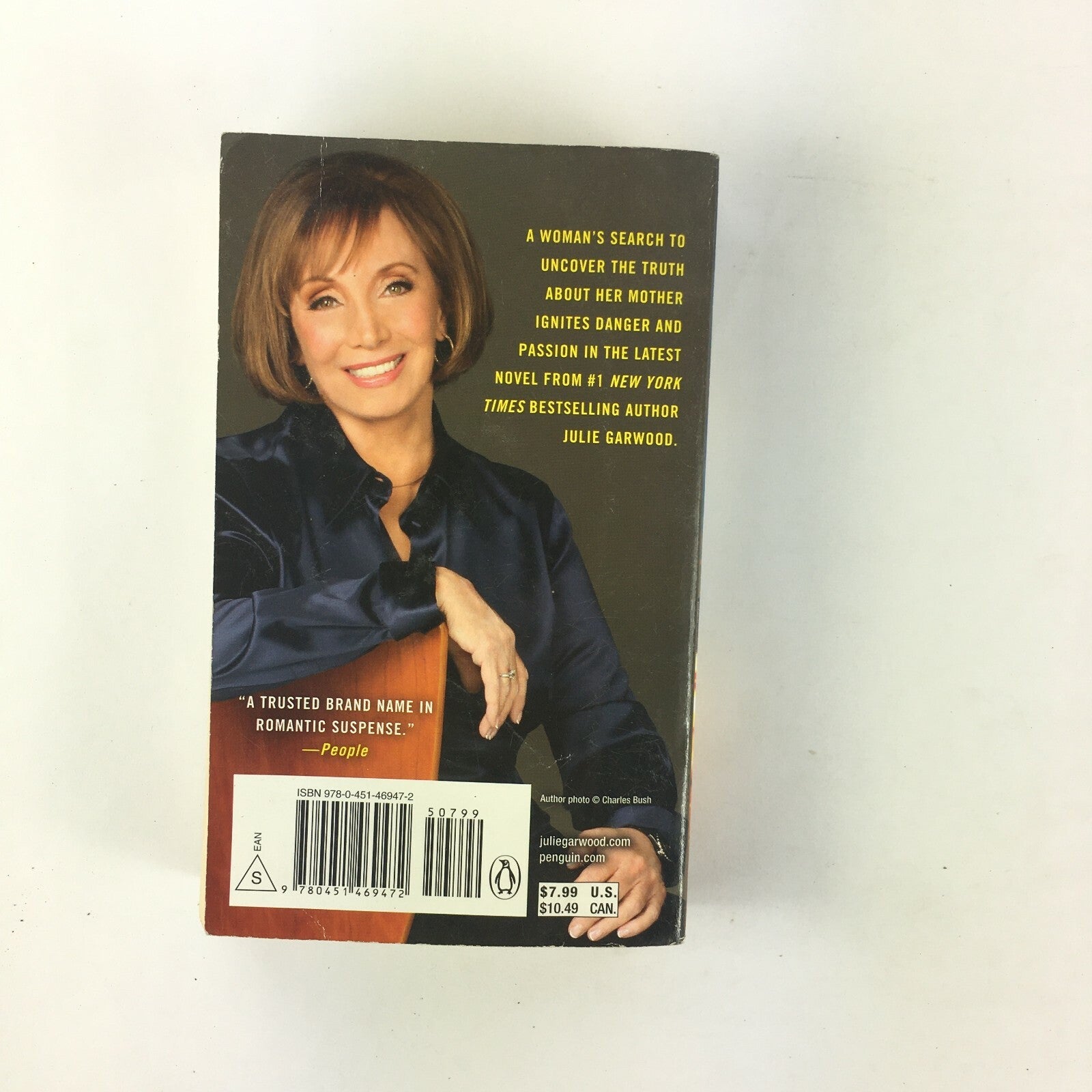 Julie Garwood Fast Track Masterpieces Every Time She Writes The Kansas City Star