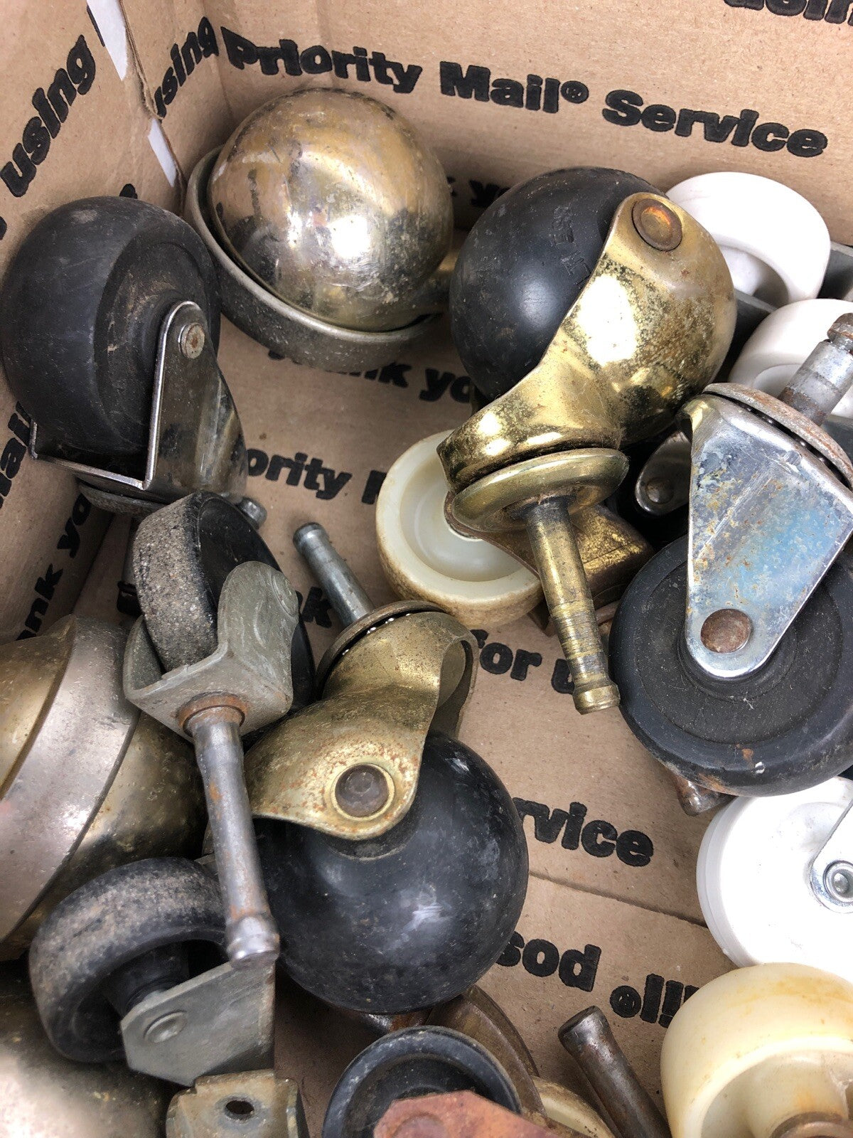 LOT OF 30+ SWIVEL FURNITURE CASTERS Steampunk Art - FSTSHP
