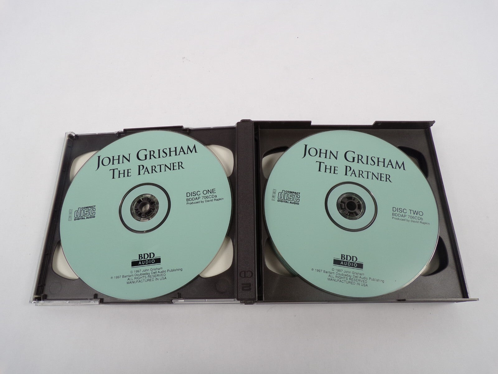The Partner John Grisham Performance By Michael Beck Bantam Doubleday Dell CD#28