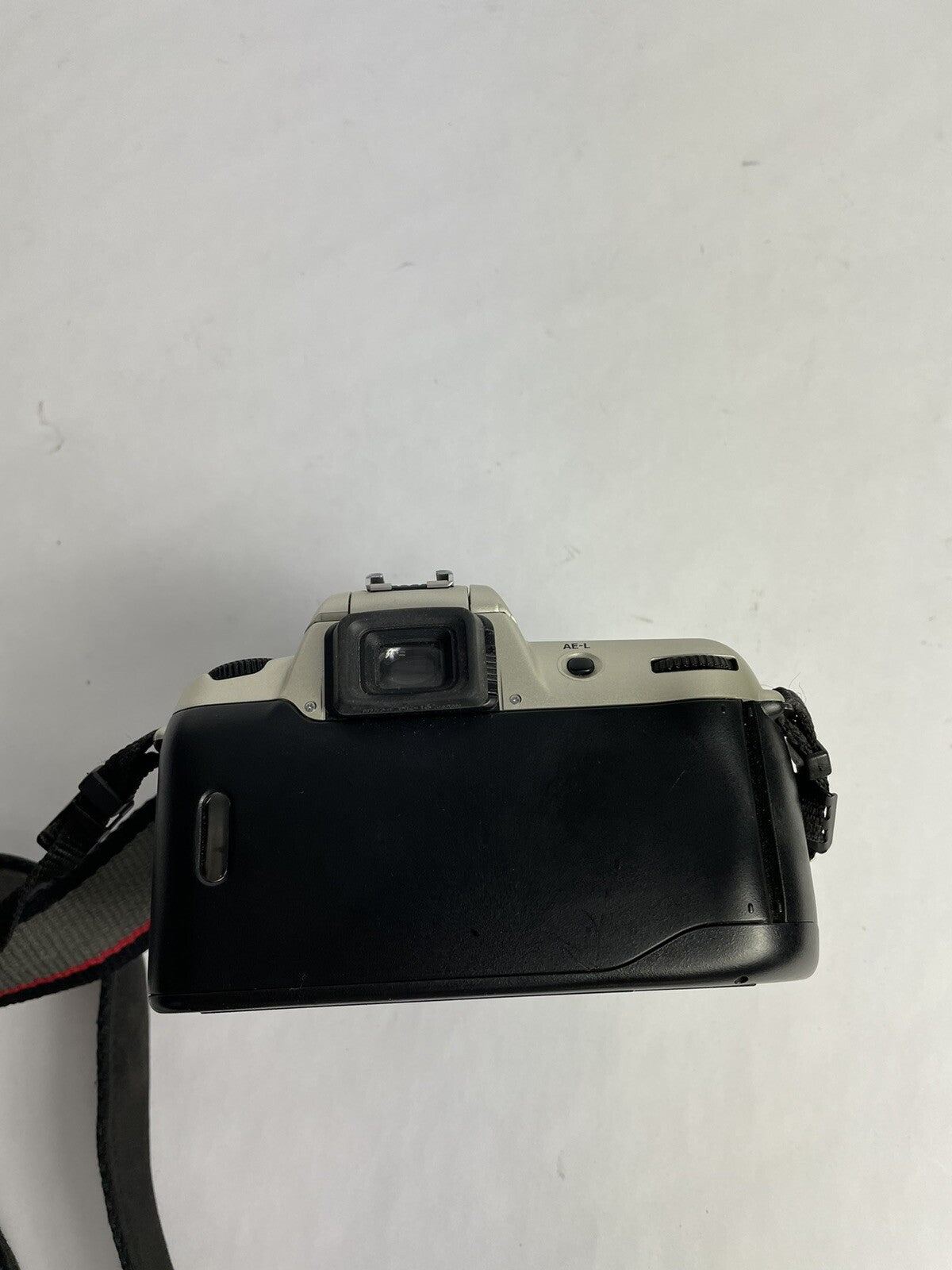 Nikon N60 35mm SLR Camera and Original Quantarary 28-10 5mm lens