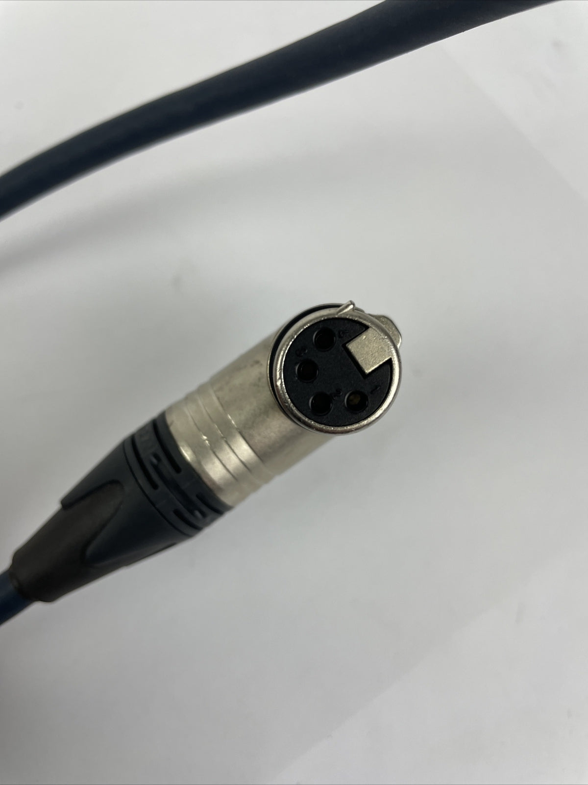 Laird Lemo 6-Pin Male to Neutrik 4-Pin XLR Female Power Cable - 40"