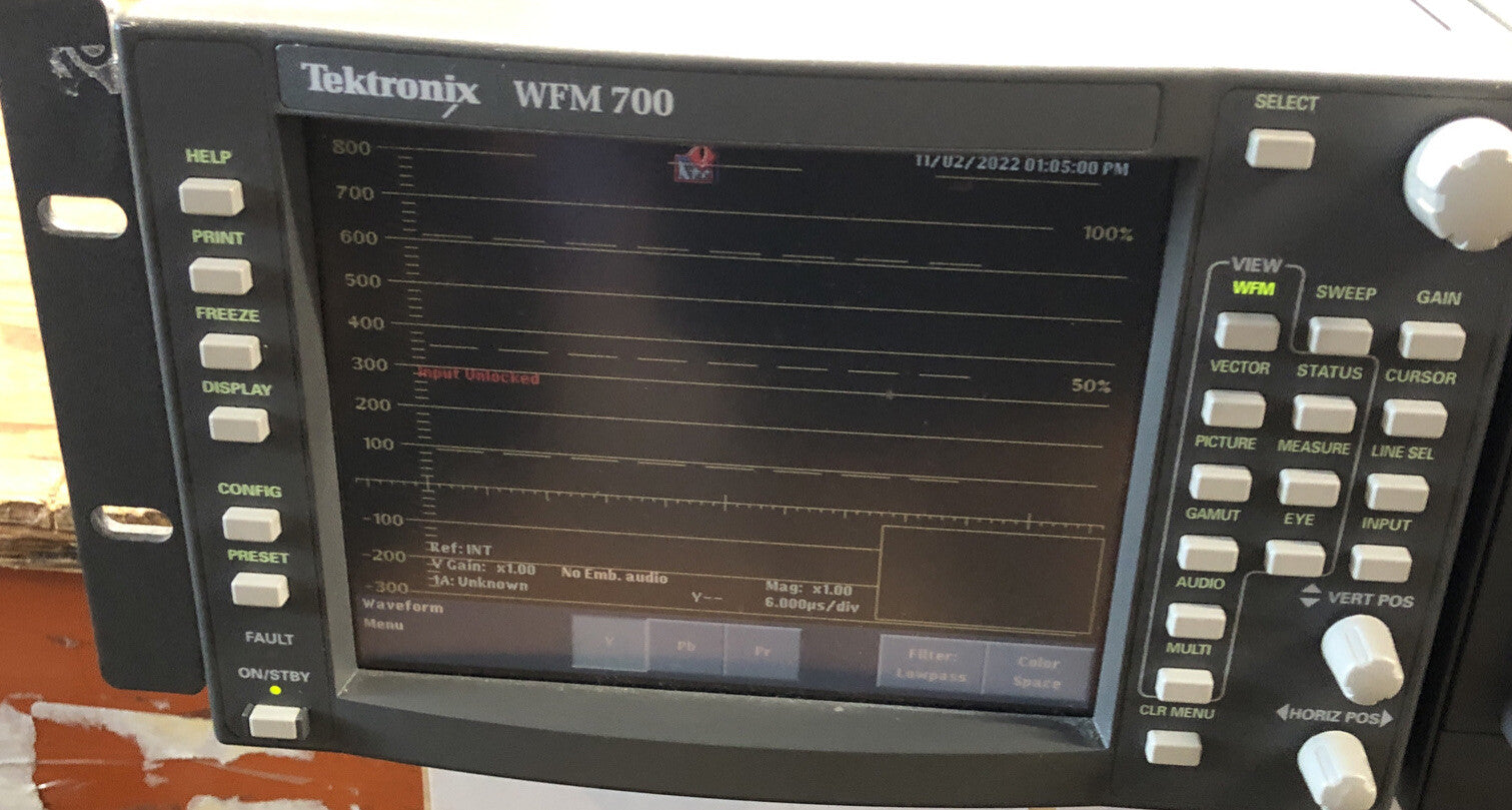 Tektronix WFM 601i + Tektronix WFM 700 Duel Half Rack Rackmount Deluxe Case LOOK