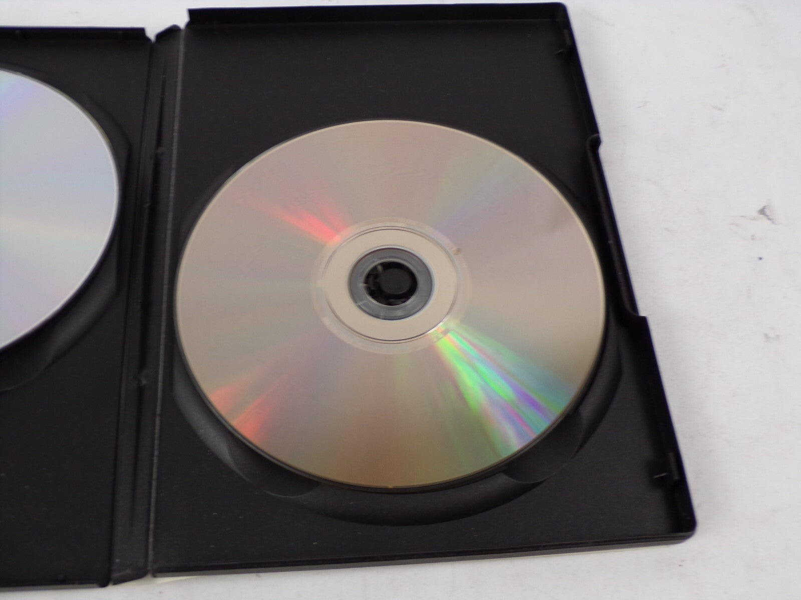 Across The Universe 2-Disc Deluxe Edition "Across The Universe Sweeps DVD Movies