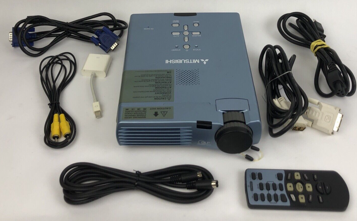 Mitsubishi XD50U Mini-Mits XGA Portable Projector + Remote w/ Carrying Case VGC