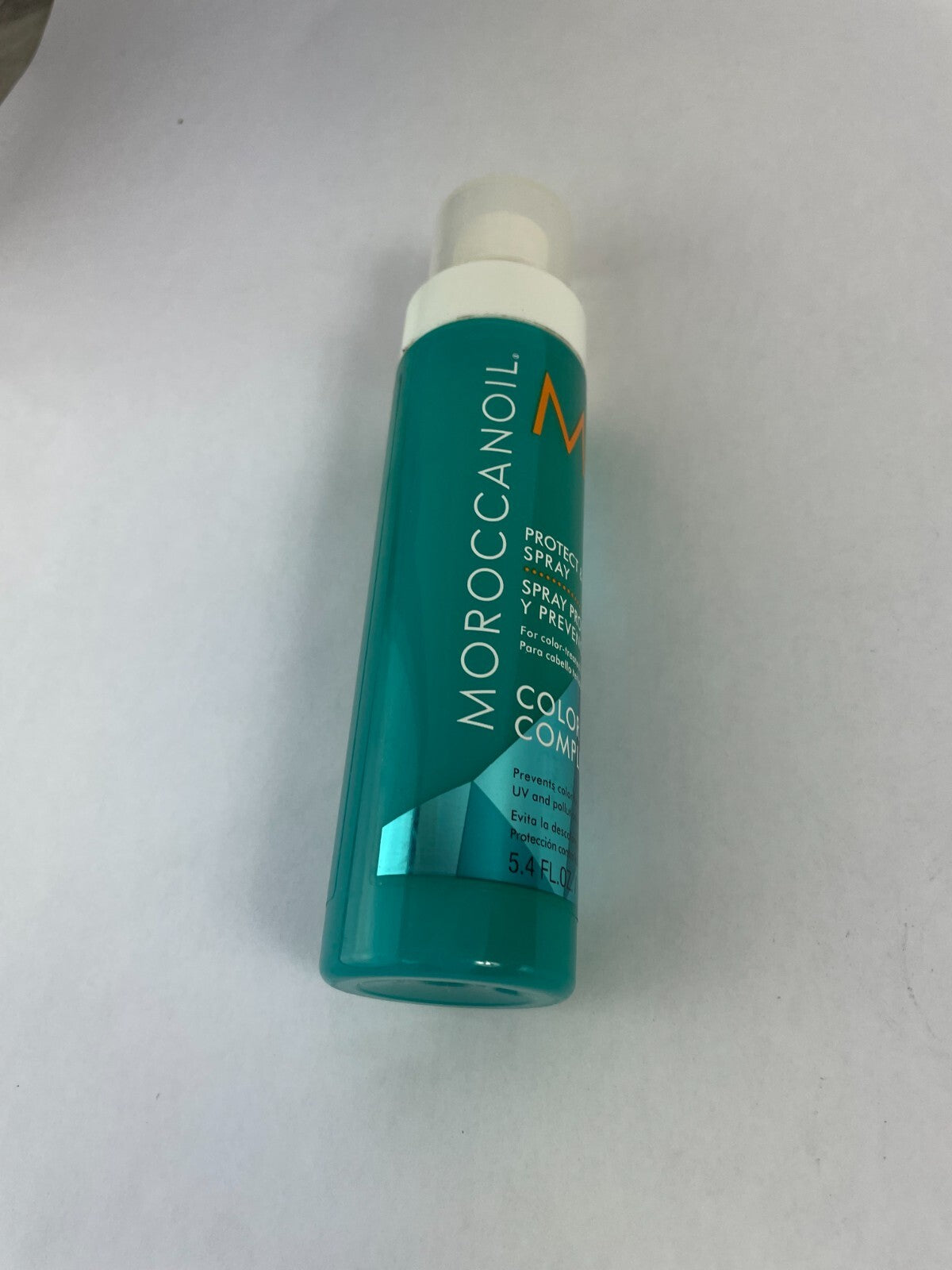 Moroccanoil Lightweight Leave in Conditioner Color Complete UV Pollution control