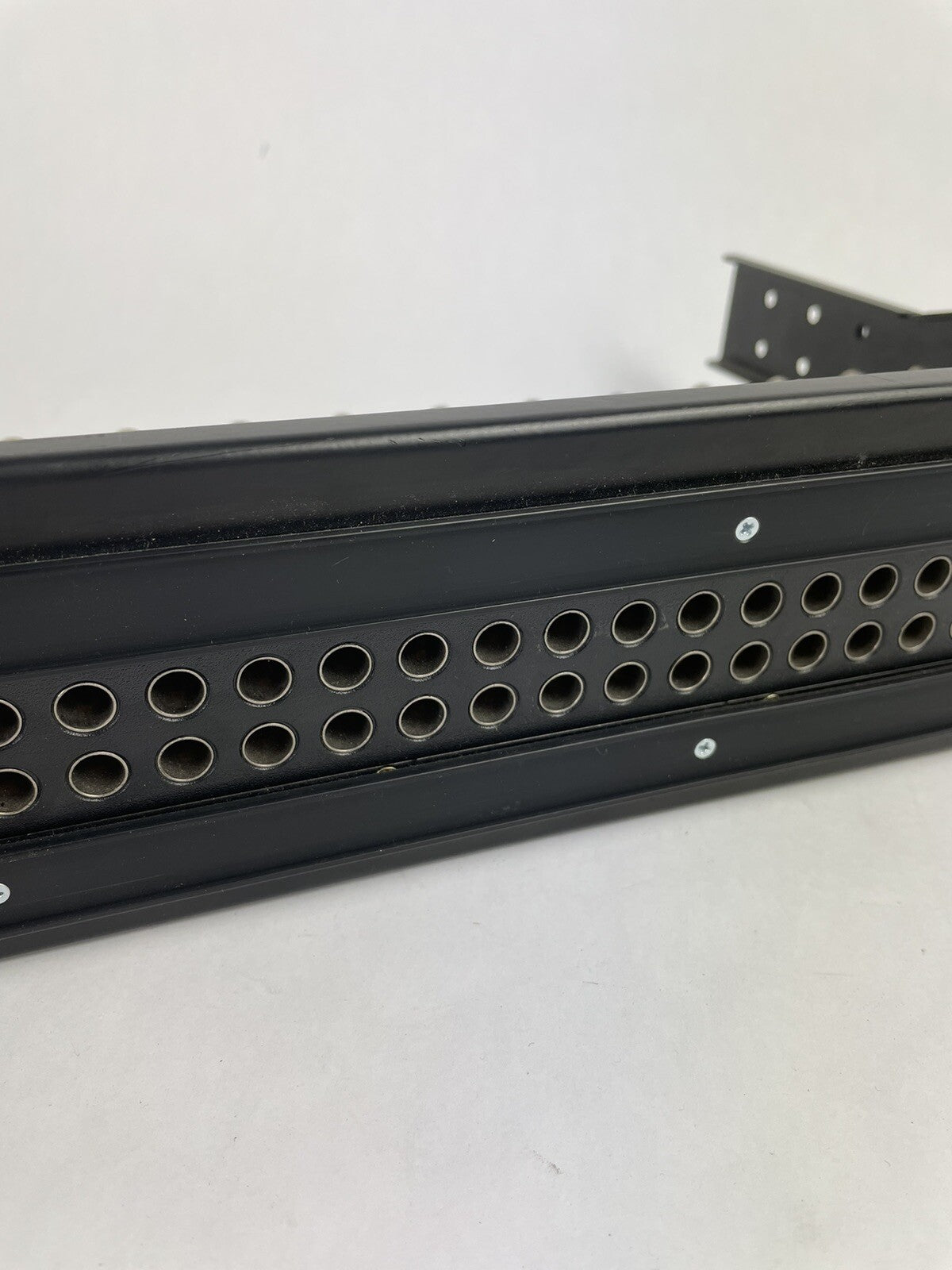 ADC 2RU 2x32 Mid-Size HD Normalled Video Jackfield Term - w/Cable Bar - Patchy