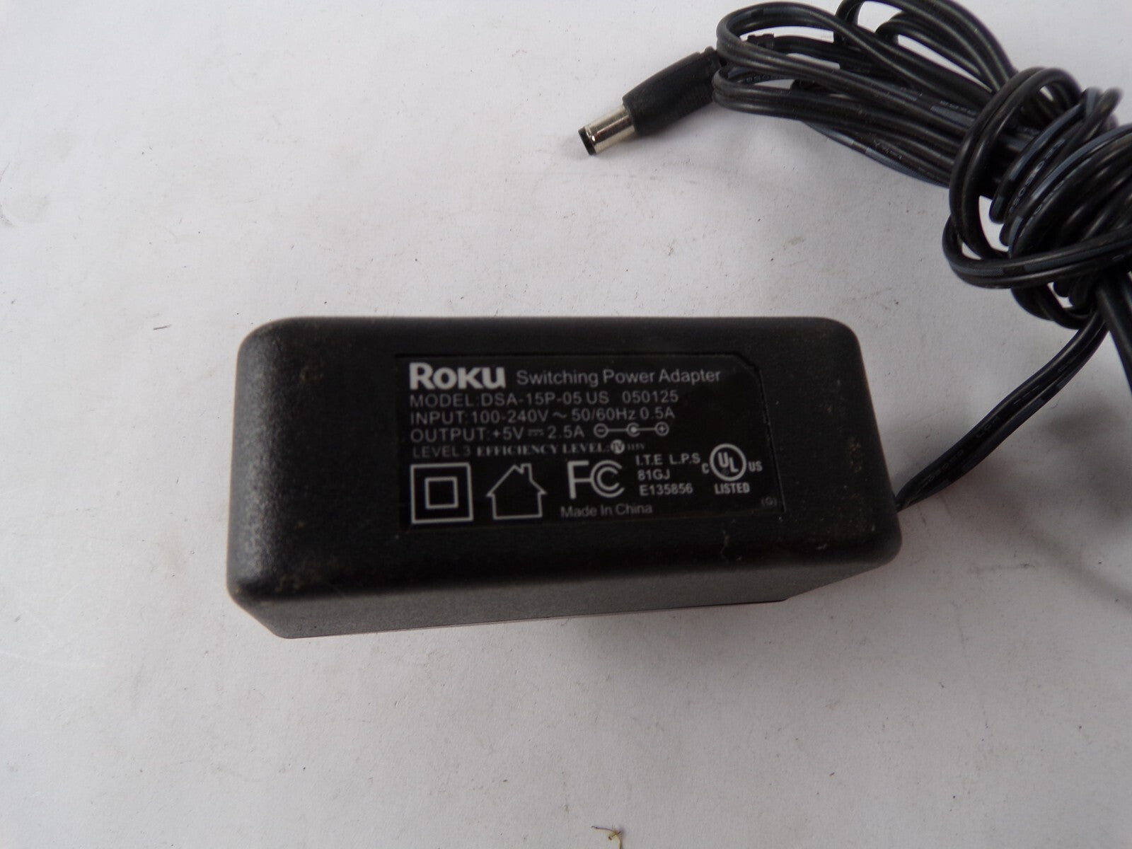 Genuine Roku DSA-15P-05US Output 5 V 2.5 A Power Supply Adapter A85