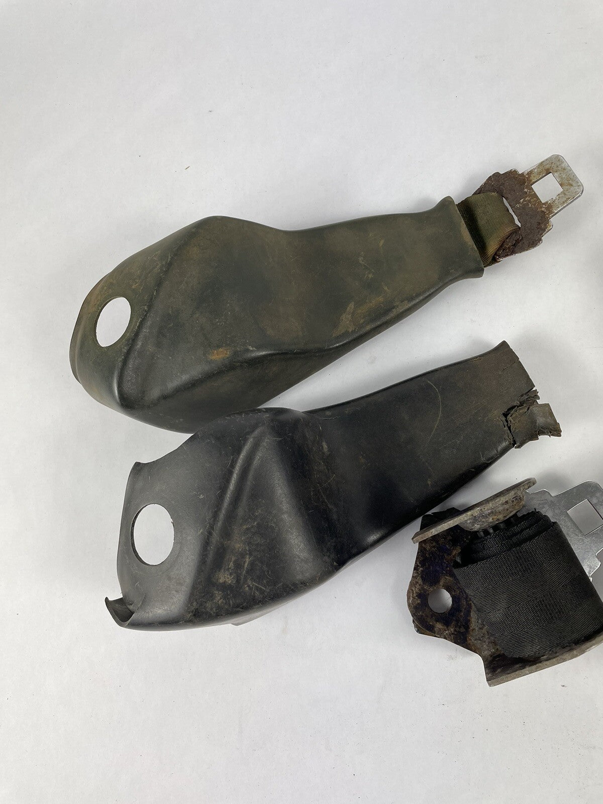 2 x Mopar 3508273 9007 Challenger Cuda Barracuda Front Seat Belt Retractor 1971