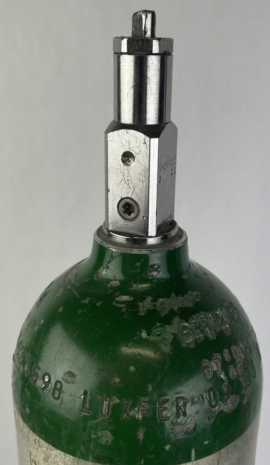 LUXFER TC-3ALM139 Oxygen Gas Cylinder Medical Tank 4.25" x 29" - Empty