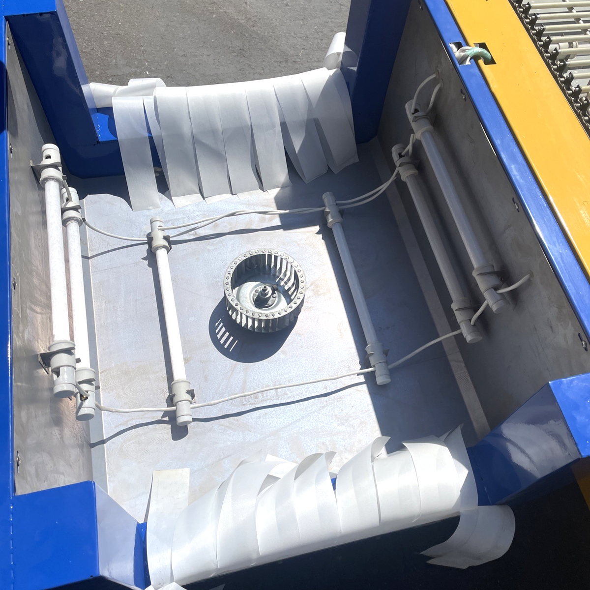 Gurki Far-Infrared Contraction Packing Machine (Heat Shrink Tunnel) Great Cond.