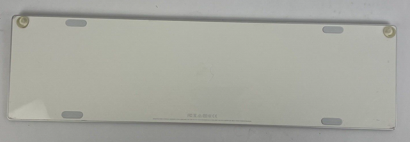 Apple Magic Model A1843 Wireless Keyboard Aluminum White Nice VGC LOOK