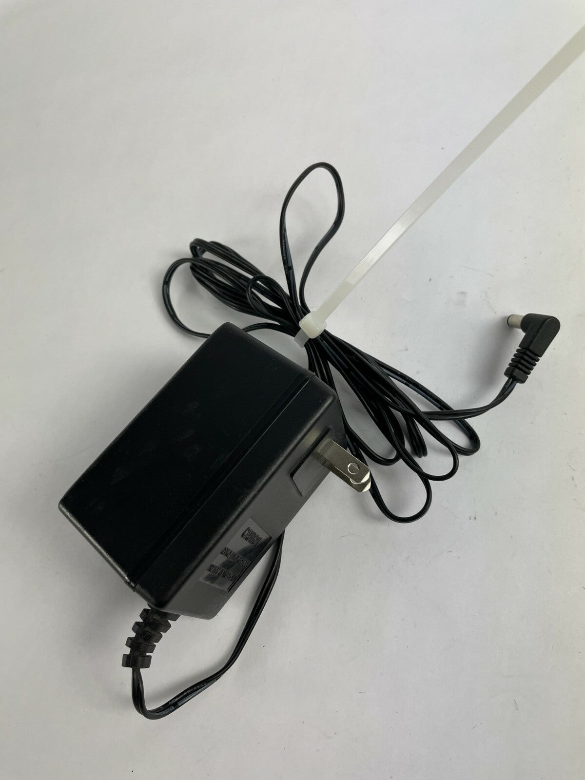 Genuine Amigo AM-121000 Ac Adapter Output 12 V 1 A Power Supply Adapter A91