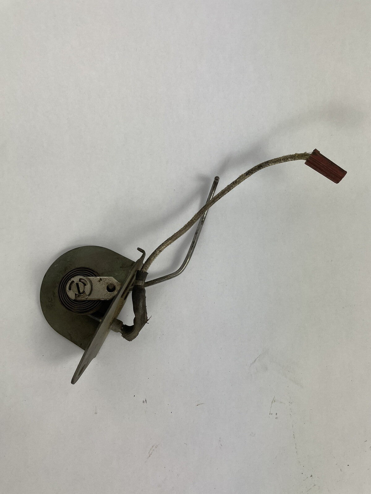 OEM NOS MOPAR CROSS OVER CHOKE THERMOSTAT 3751484 --- Q1