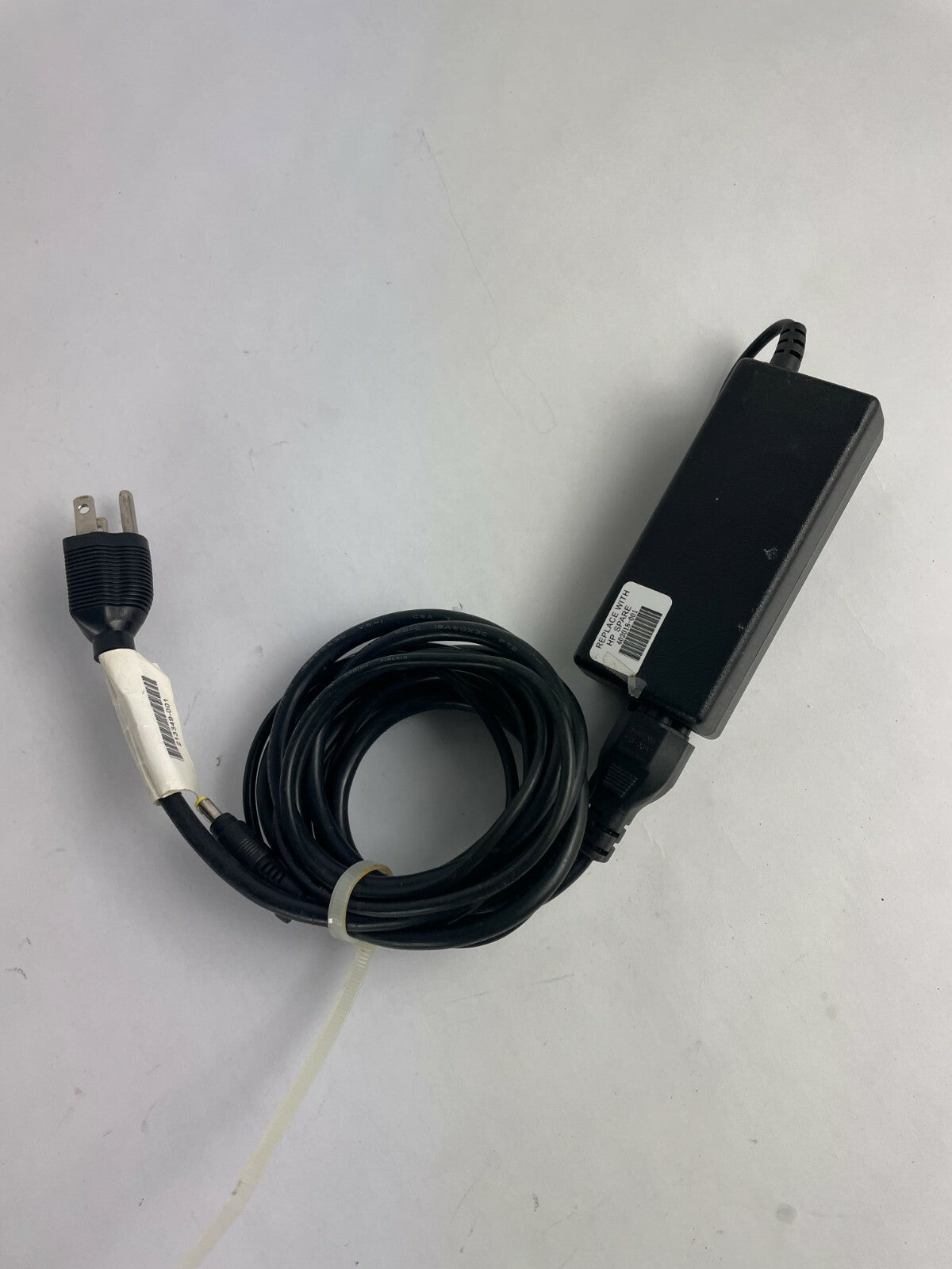 Genuine HP 380467-003 65W Ac Adapter 1.7 A Power Supply Adapter A95