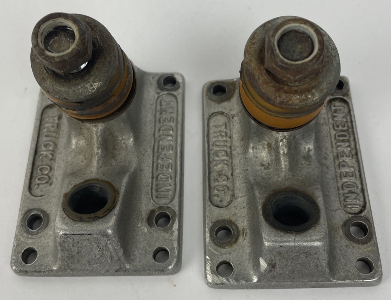 Independent Skateboard Truck Standard Baseplate (s)w OG Bushings and Washers