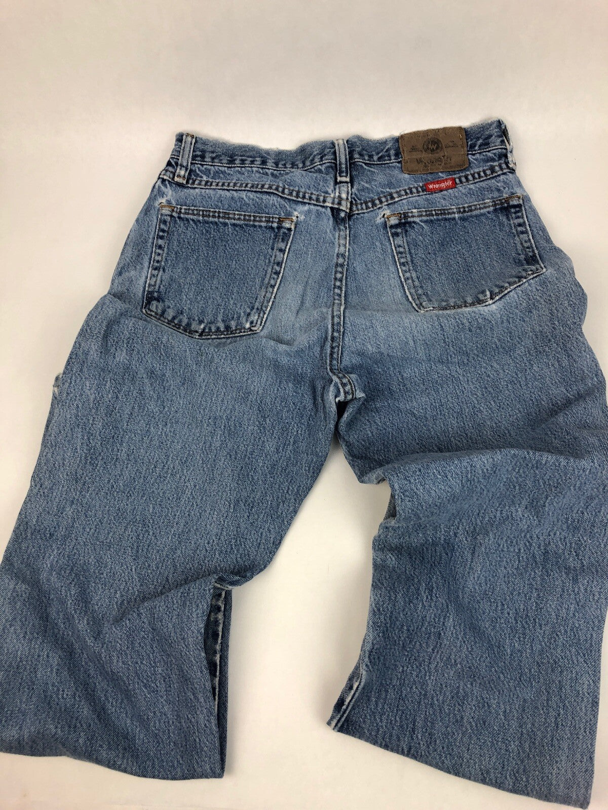 Thrashed Wrangler Jeans Ultra Worn Shredded Grunge Destroyed 32 x 31 Actual WEAR