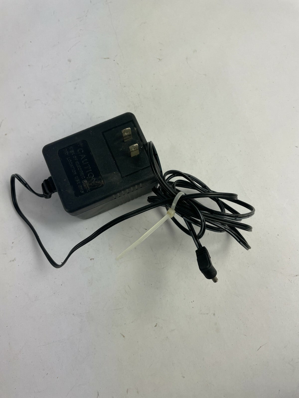 Genuine NETGEAR PWR-024-001Ac Adapter Output 7.5 V 1 A Power Supply Adapter A95