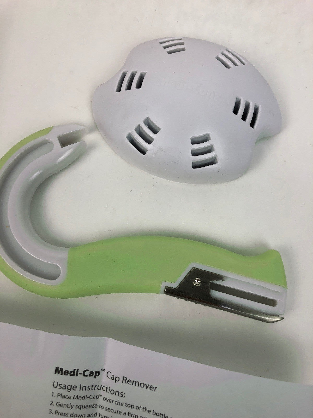 NEW Medi-Cap Cap Remover and Ring Pull Can & Jar Opener SET - Avon Wellness