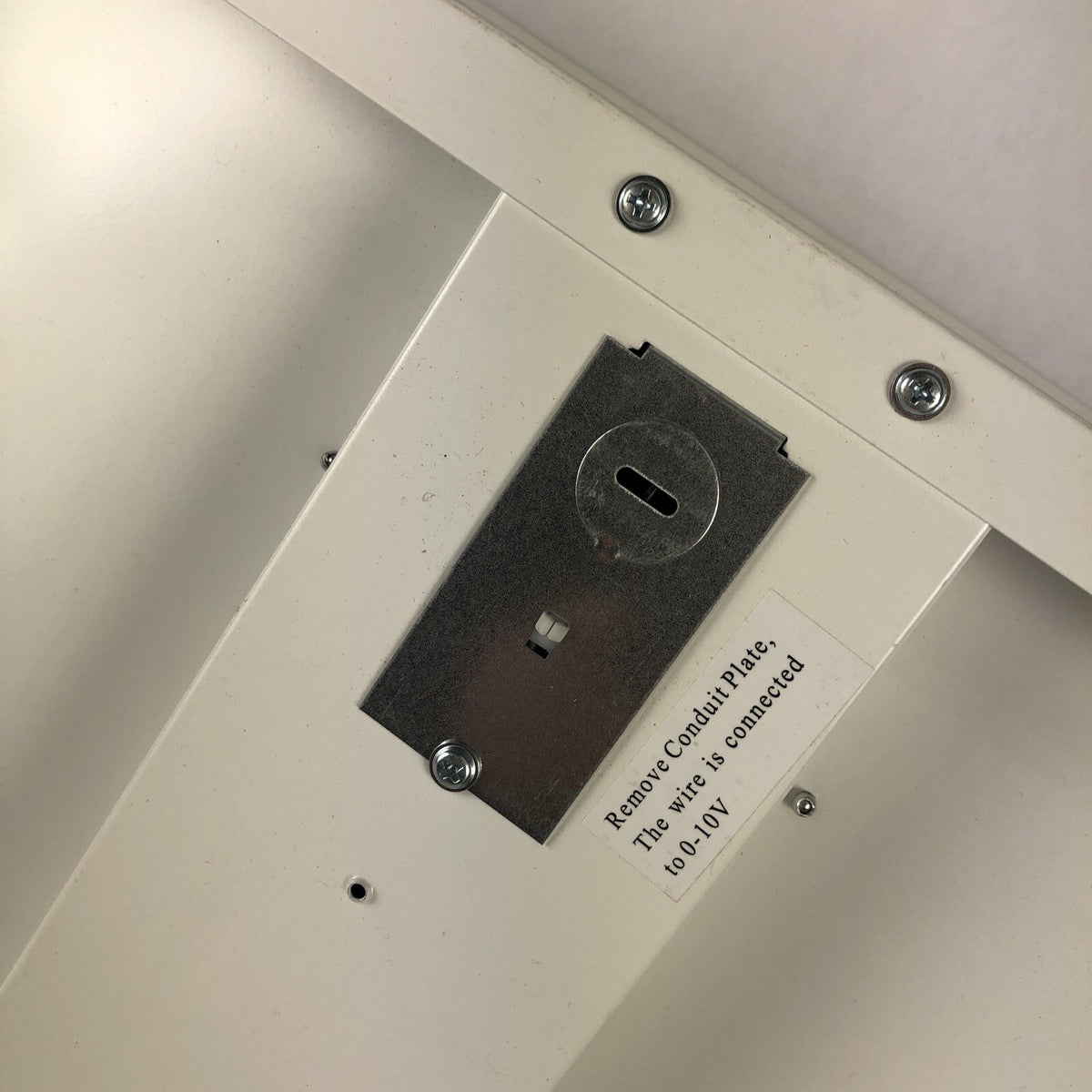 ILP LED Volumetric Troffer VOL22-24WLED-UNIV-40 - LOOK