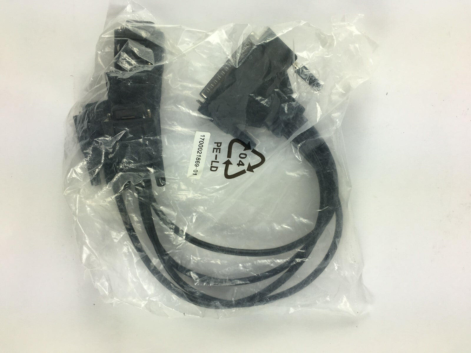 Genuine Advantec DB 25 serial male to VGA 4 Channel Splitter for 4 Monitors