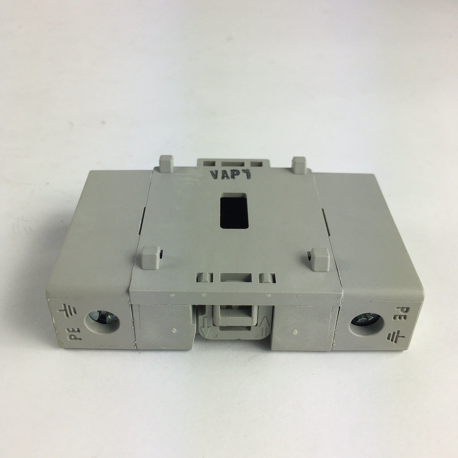 ALLEN BRADLEY 194E-A63-PE SERIES B EARTH TERMINAL 40/63A 194E-A63-PE Series B