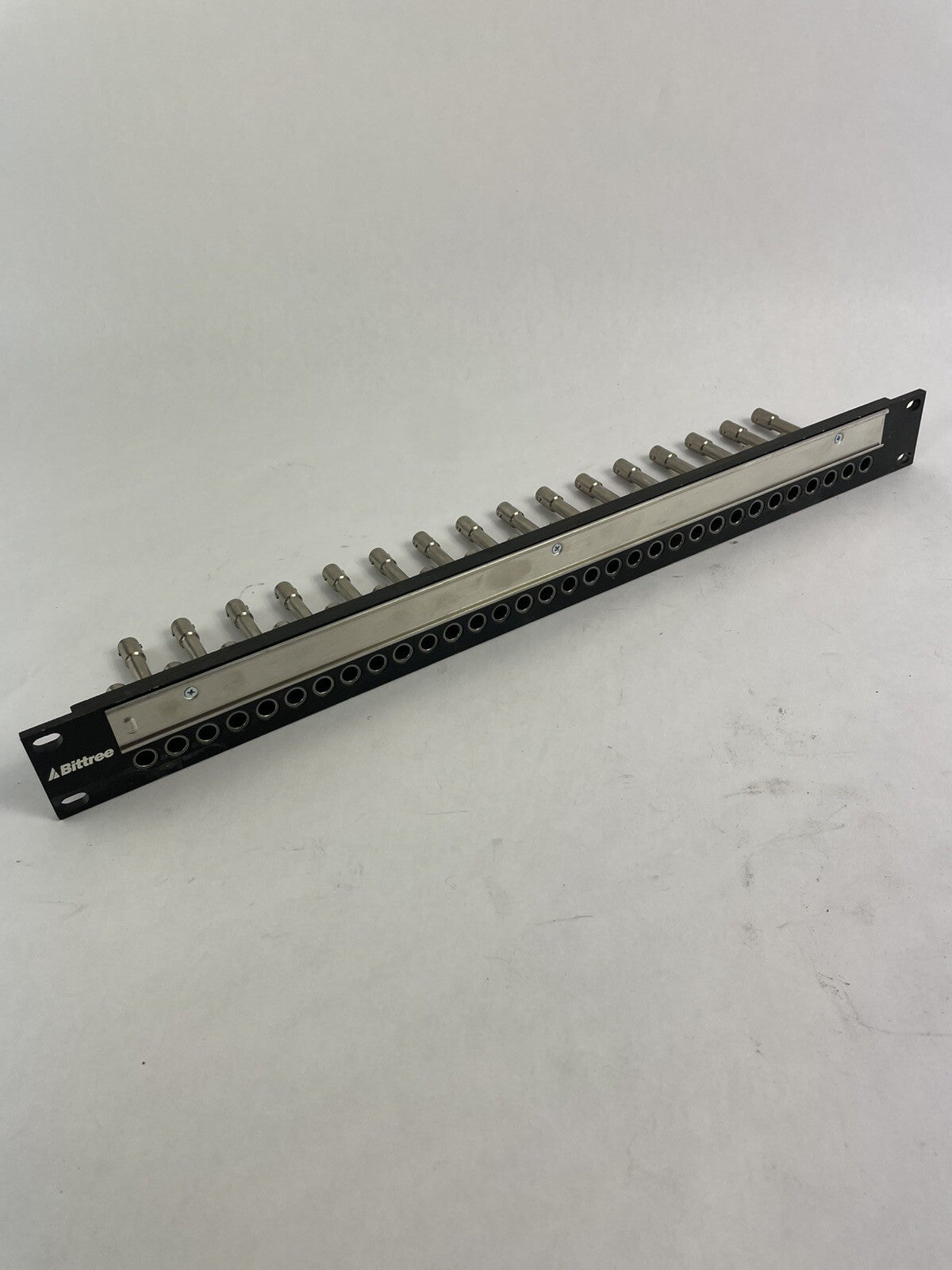 Bittree B32S-1MWTHD PATCHBAY MEDIUM DENSITY MINI-WECO (MIDSIZE) 1X32 1 RU