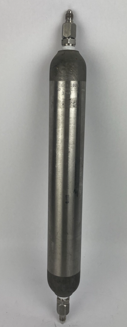 Hoke Sample Cylinder CC-3E 1800 3-66 304 Stainless Steel w Connections