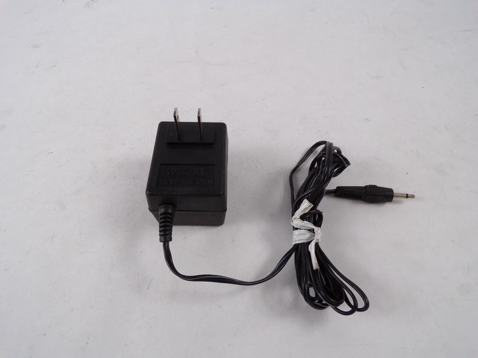 Genuine OEM Power Supply AD-0920M Output 9 VDC 200mA Power Supply Adapter A55