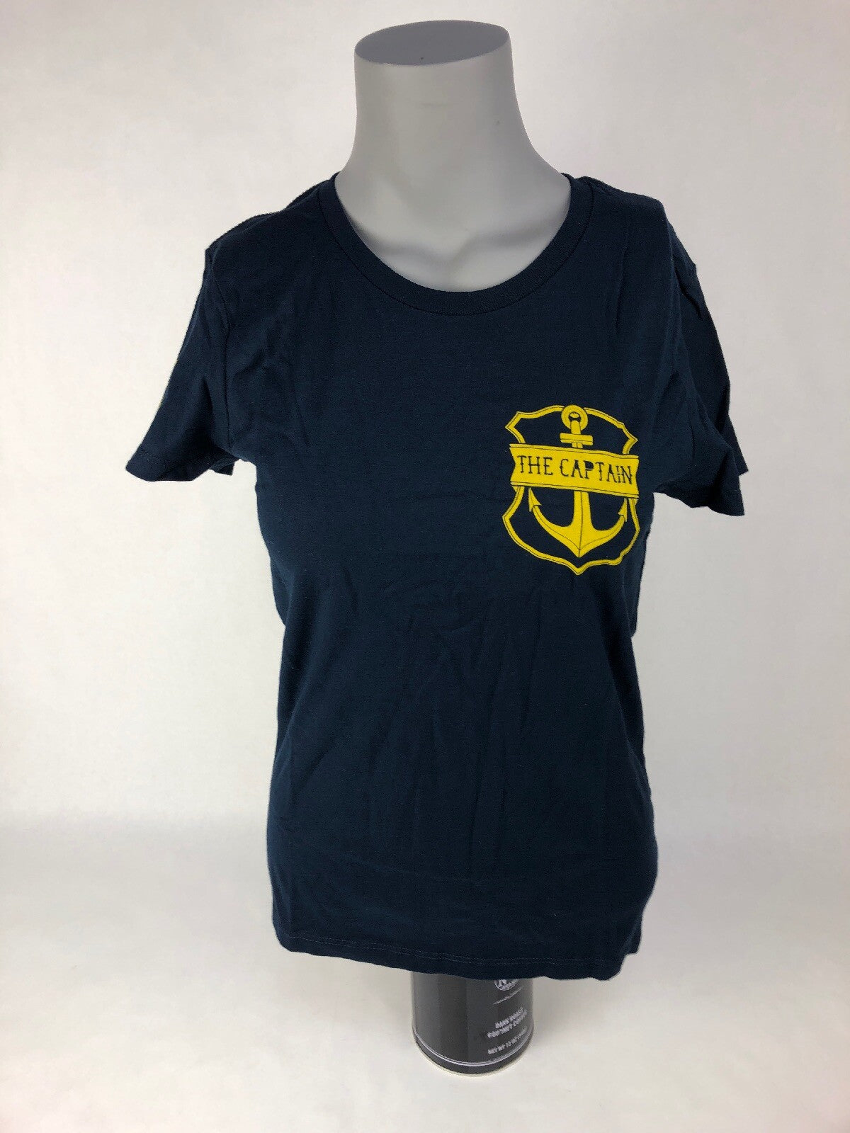 NEW Original THE MAD HUEYS Women’s Fishing Camping “ The Captain “ T-Shirt Small